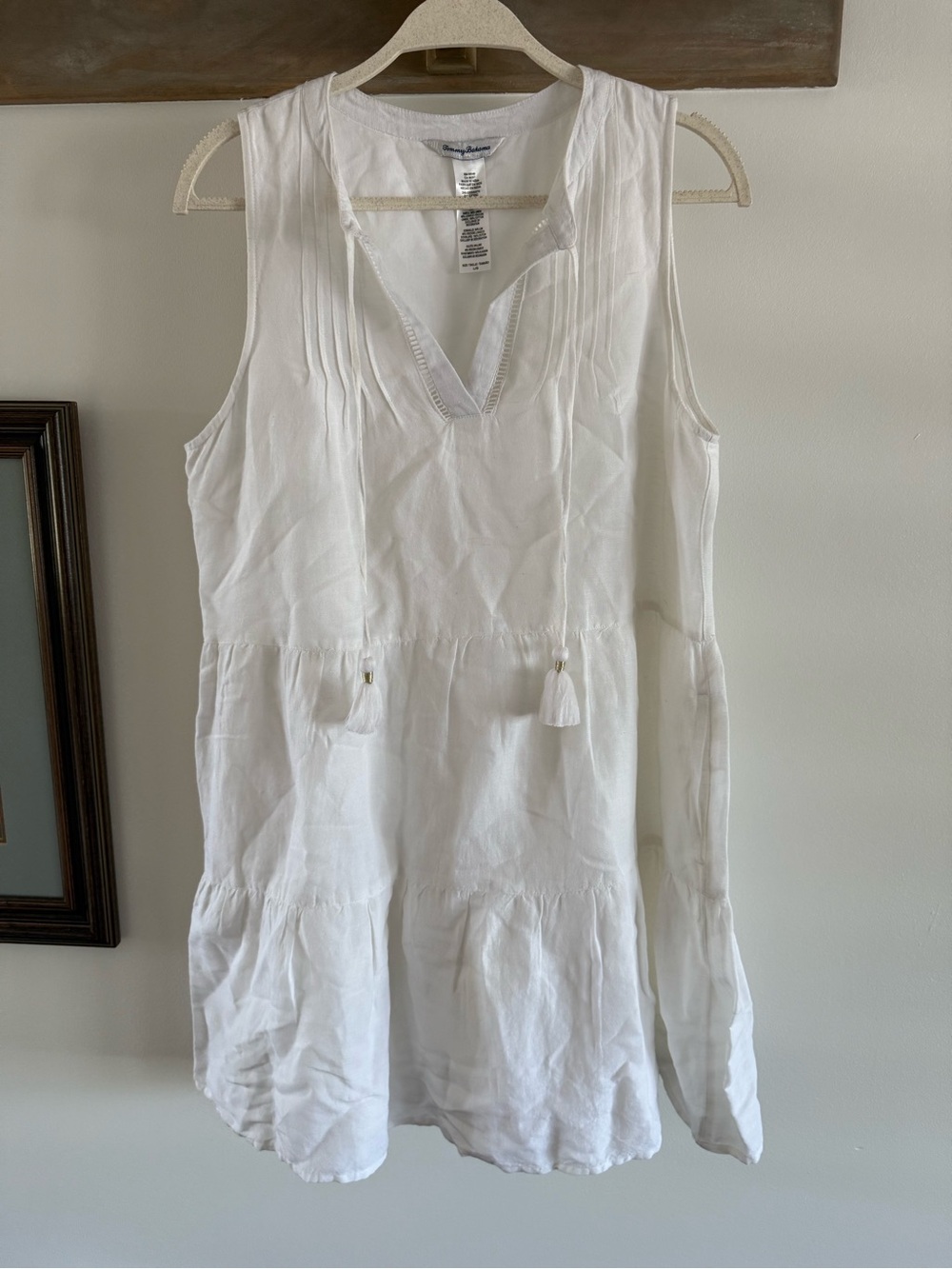Tommy Bahama White Linen-Blend Sleeveless dress